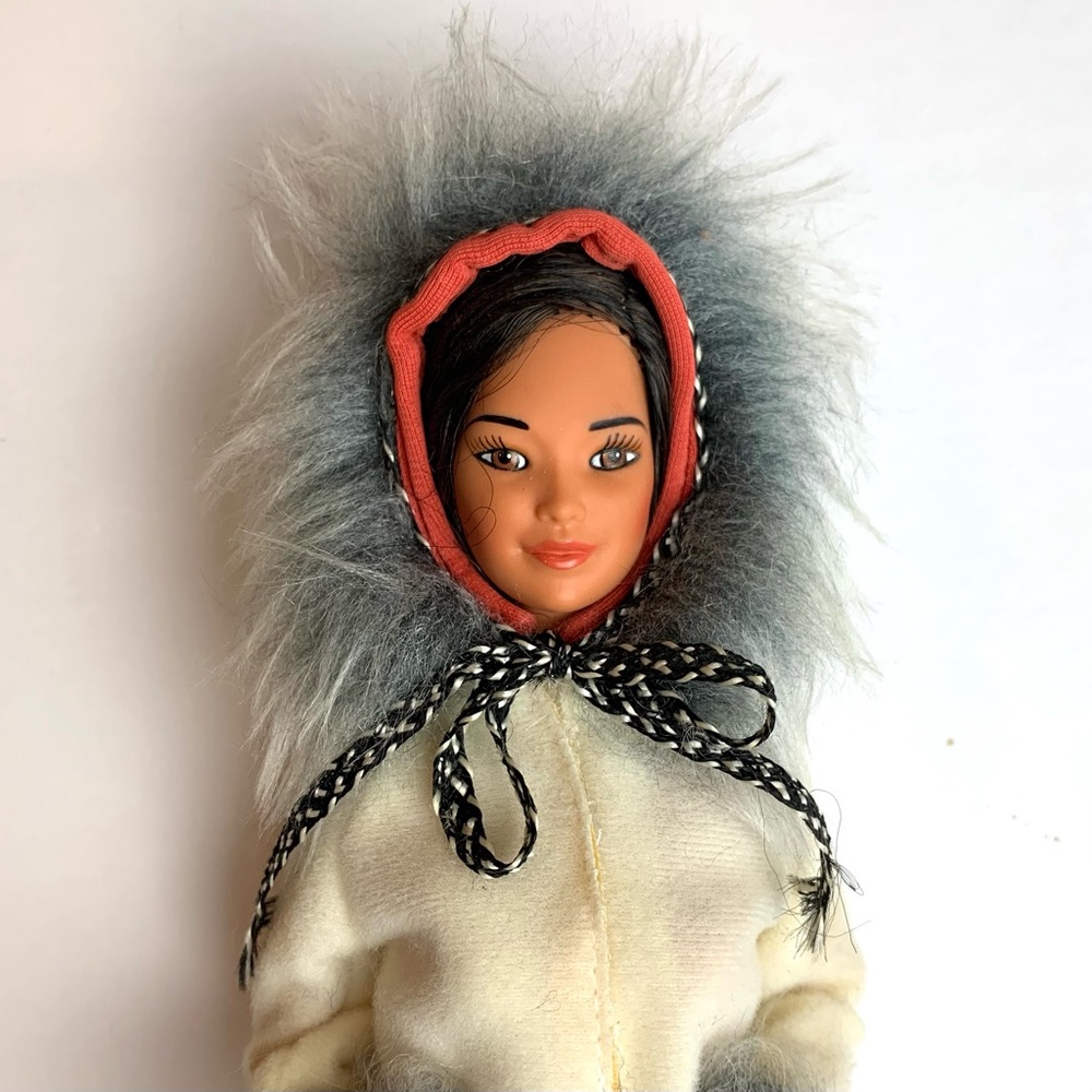 Rare Vintage 1st Edition Eskimo Barbie